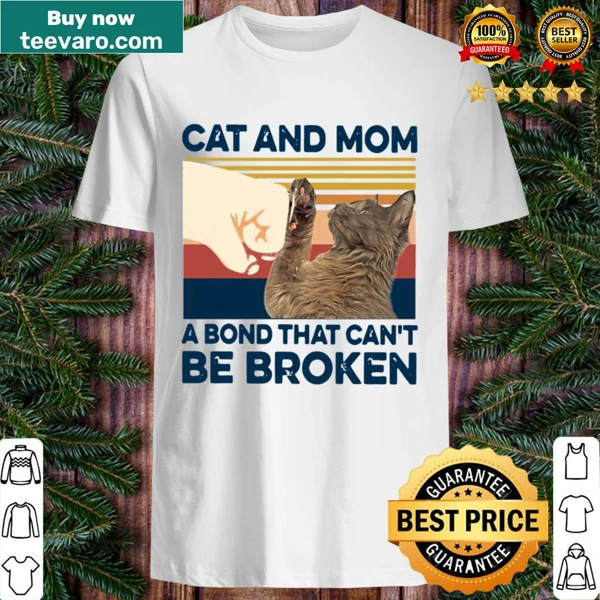 Funny Halloween t-shirt featuring a Labrador and Jason Voorhees theme