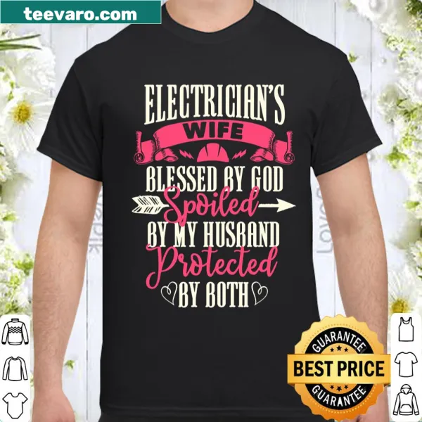 Sweatshirt with badge design for electricians' wives