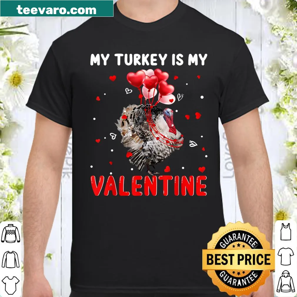 Illustrated turkey surrounded by hearts on a shirt