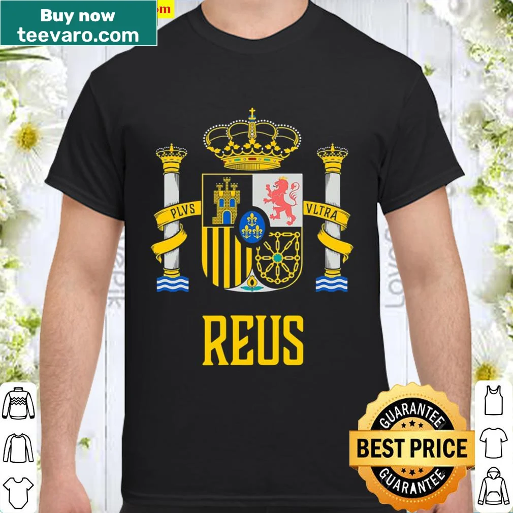 Vintage Reus Spain souvenir T-shirt with a travel-themed design