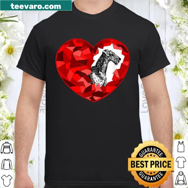 Shirt for Airedale dog moms with text 'Airedale Mom'