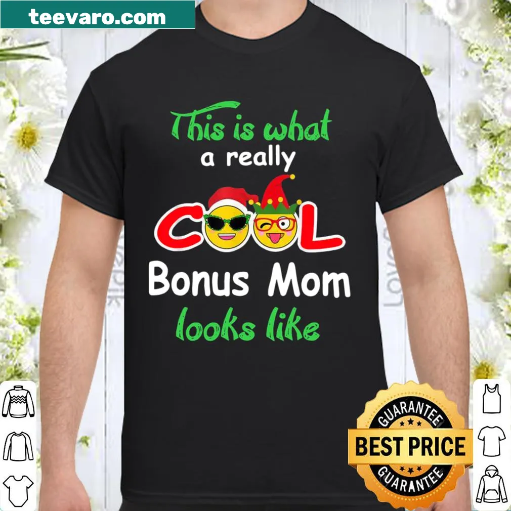 Heartwarming t-shirt for bonus moms celebrating Christmas