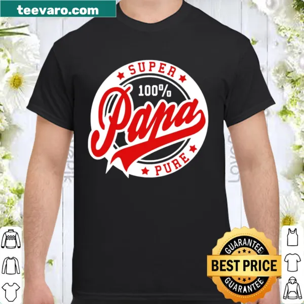 Badge-style shirt celebrating fathers with 'Super Papa' and star motifs.