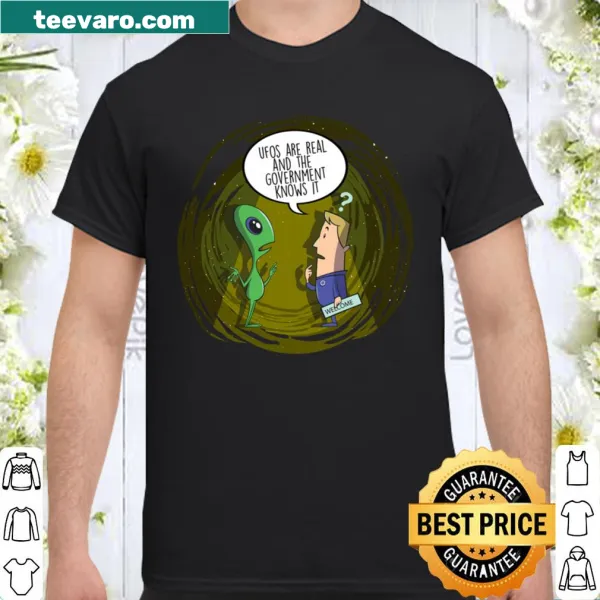 Sci-fi themed t-shirt featuring aliens and UFOs