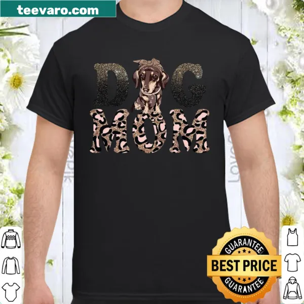 Dachshund dog mom shirt featuring an adorable illustration
