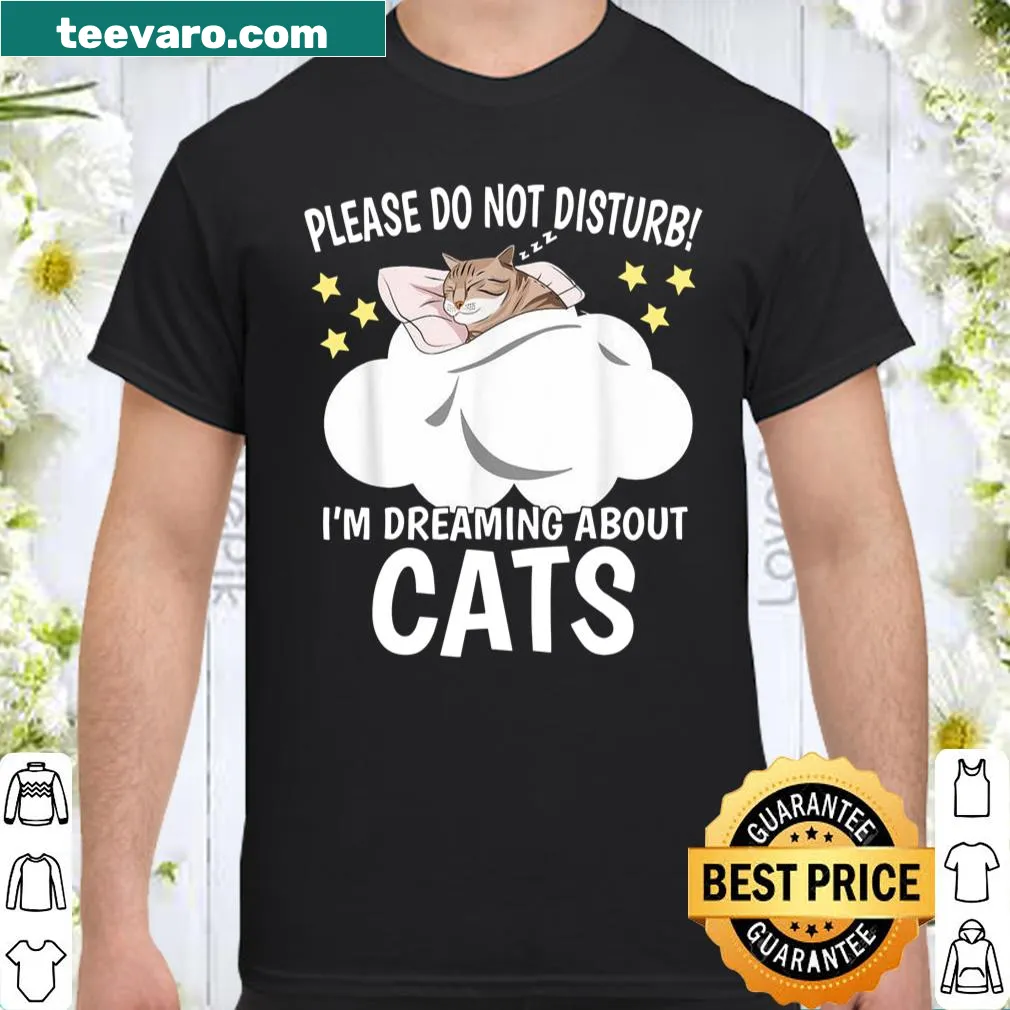 Pajama shirt with playful cat design about dreaming and napping