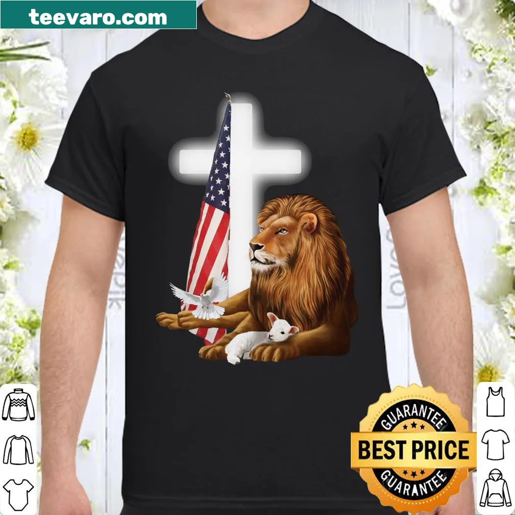 Graphic t-shirt featuring a lion intertwined with a flag