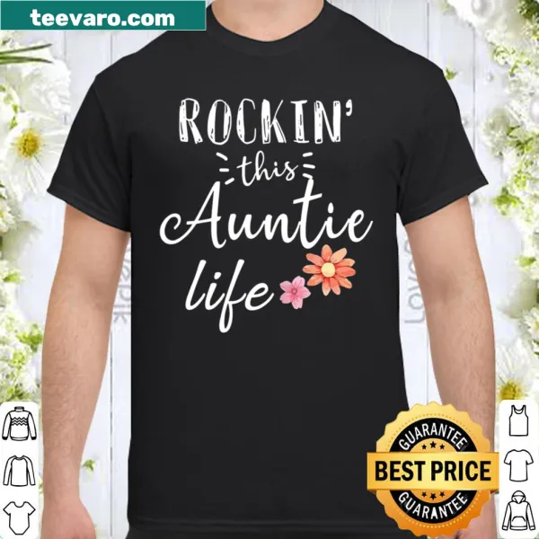 Whimsical T-shirt for proud aunts celebrating aunthood