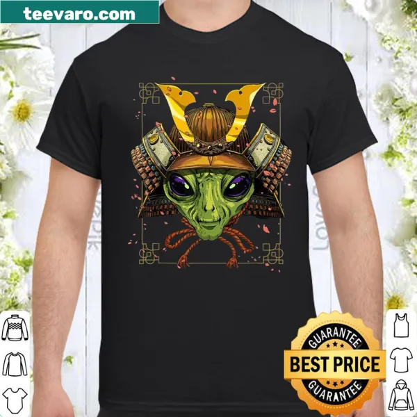 Dynamic shirt featuring a samurai alien warrior graphic.