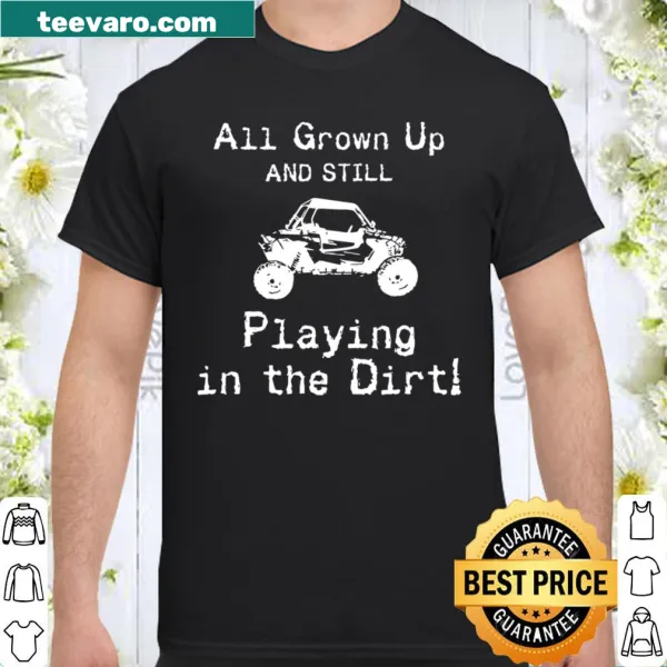 Adventurous graphic of a UTV playing in dirt