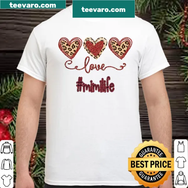 Sentimental text celebrating grandmothers on a shirt