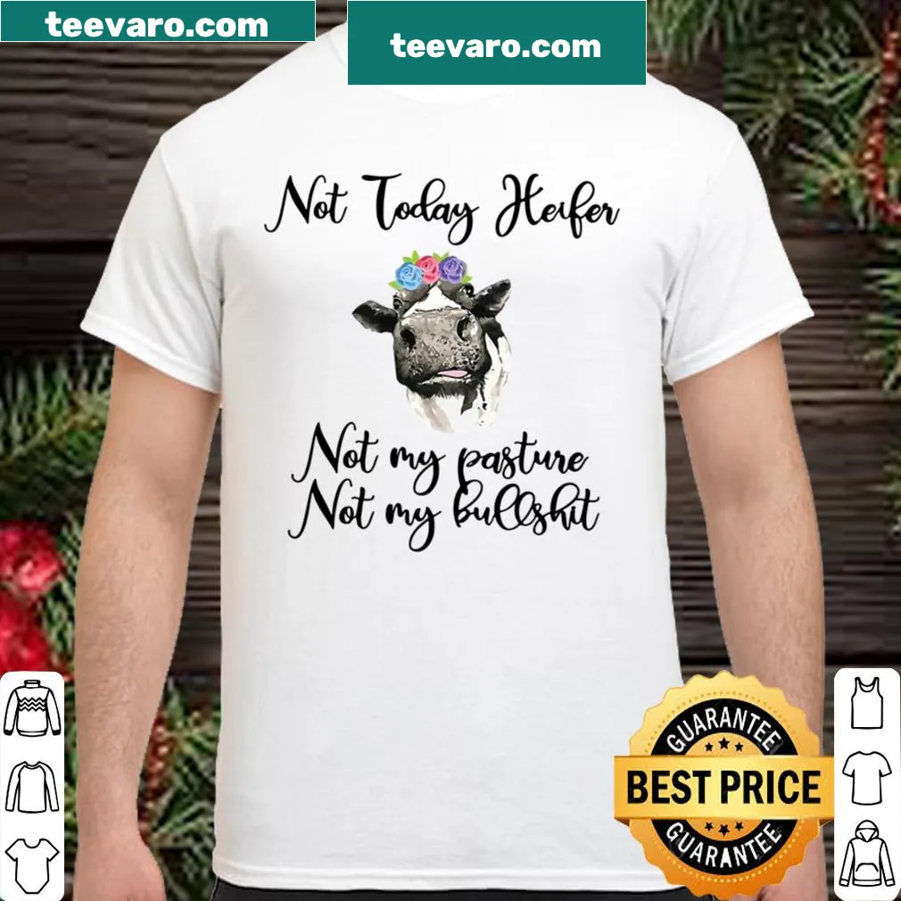 Sarcastic shirt for cow lovers featuring bold text design