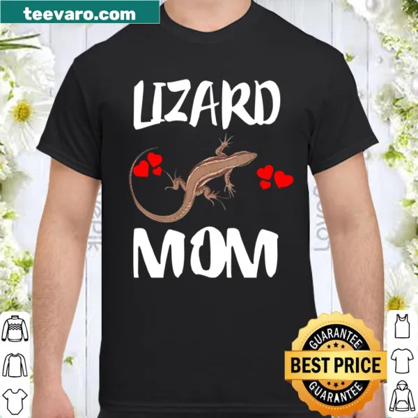Lizard illustration with text 'Lizard Mom' on women's shirt.