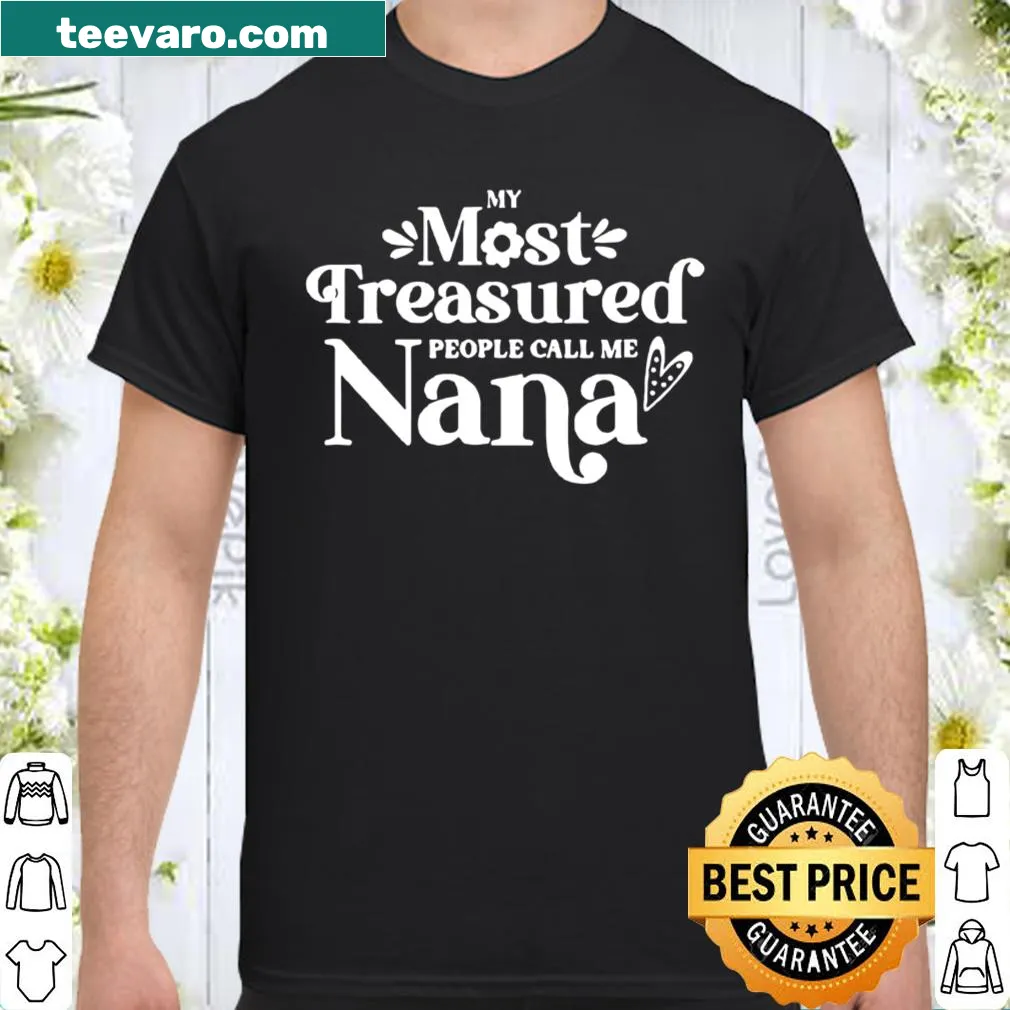 Quote shirt celebrating grandmothers with warm typography
