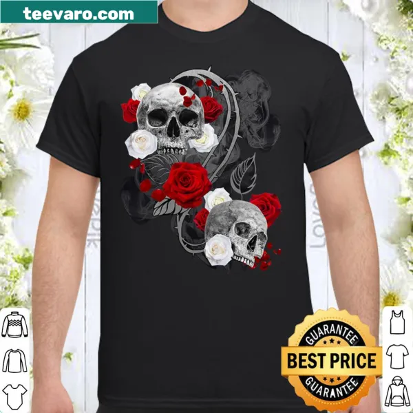 Stylish shirt featuring a skull surrounded by roses, blending nature and edginess.