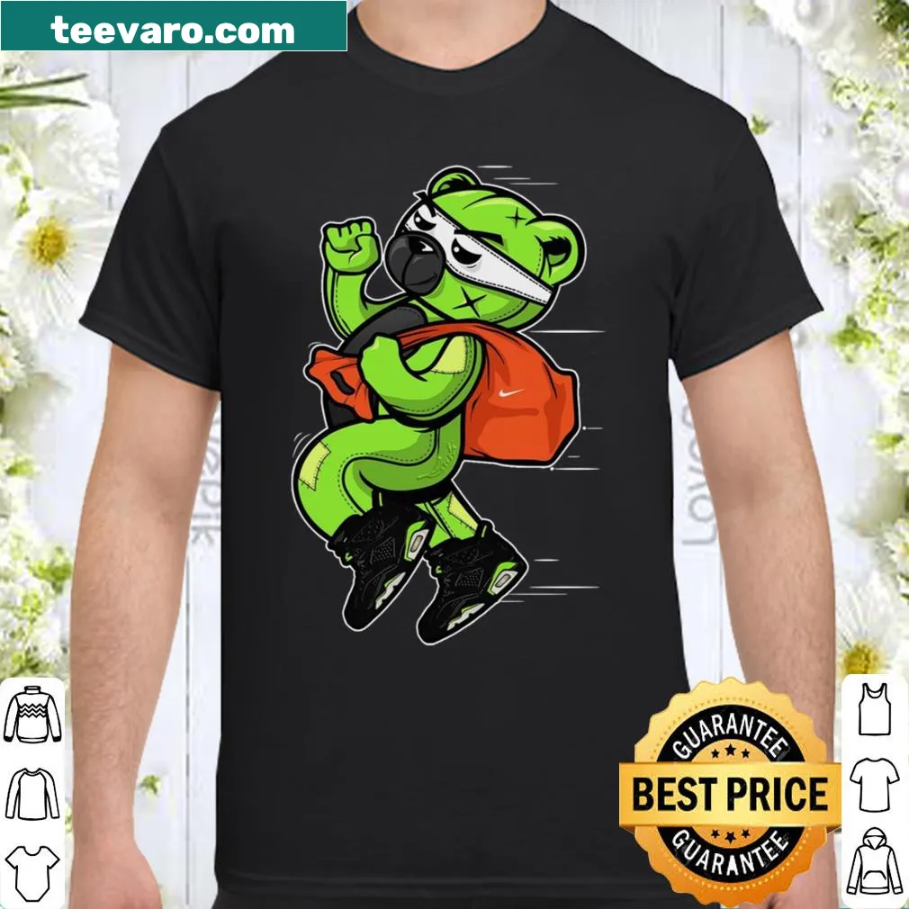Sweatshirt with a thief bear graphic and sneaker theme