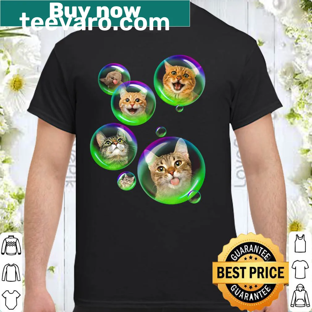 Funny cat T-shirt with a graphic of a cat and bubble soap