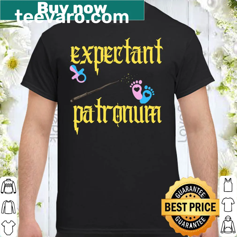 T-shirt for pregnancy announcements with sweet graphic