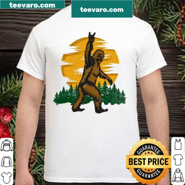 Yeti Stands graphic T-shirt celebrating outdoor adventures