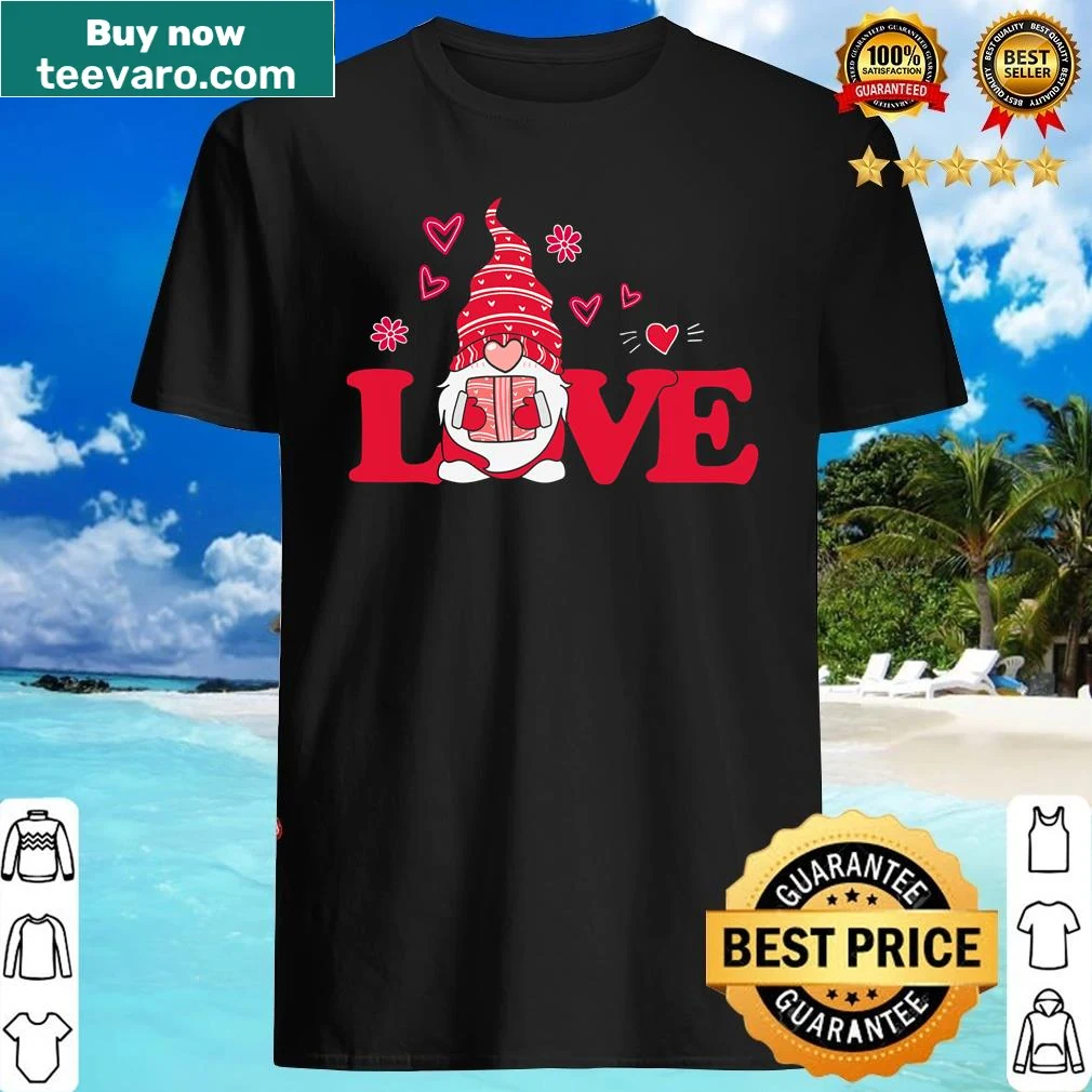 Valentine's Day T-shirt with gnomes and plaid heart design