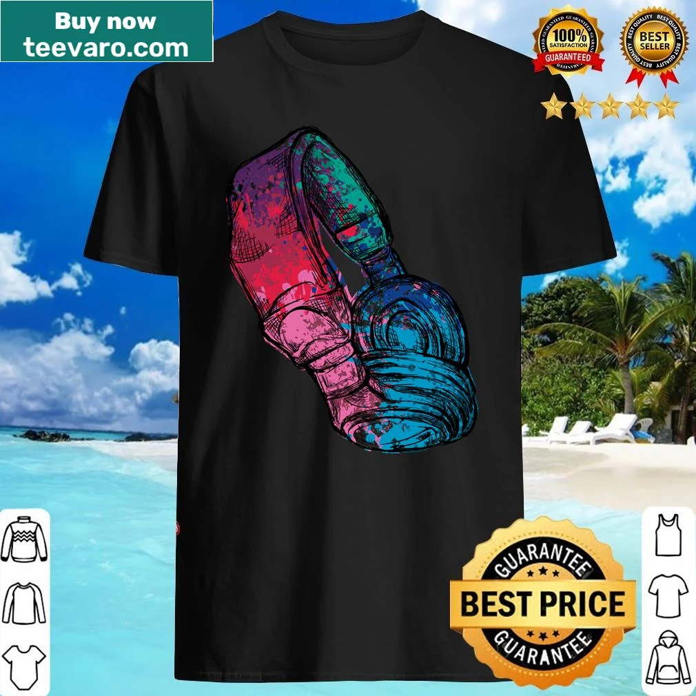 Just Music graphic t-shirt with headphones