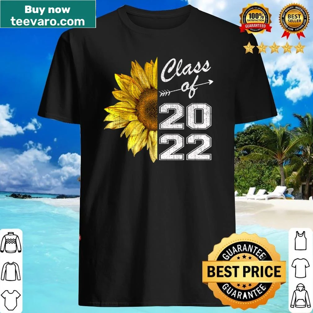 Illustration of a sunflower with graduation text for Class Of 2022