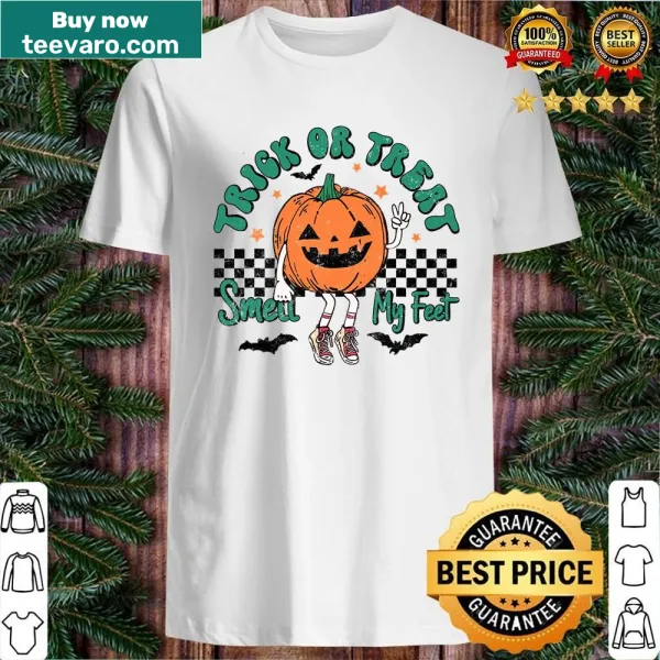 Kids Halloween shirt with Trick Or Treat Smell My Feet phrase
