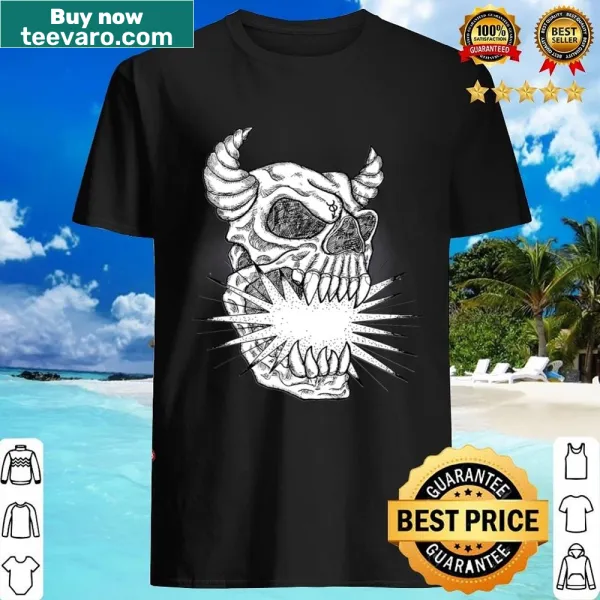 Grunge T-shirt with an edgy skull design