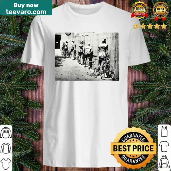 Illustrative cycling shirt featuring a humorous peeing cyclist