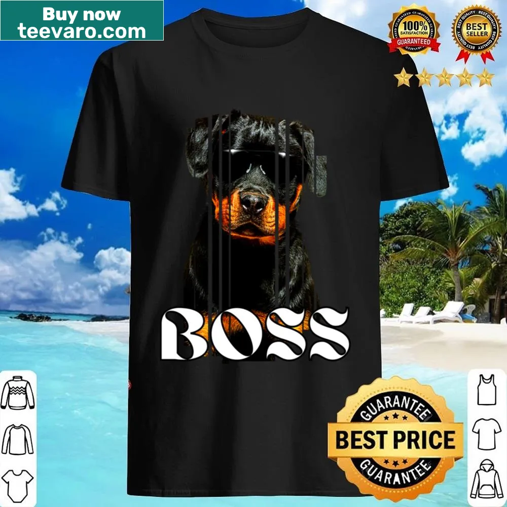 Shirt featuring bold text declaring Rottweiler as the boss dog.