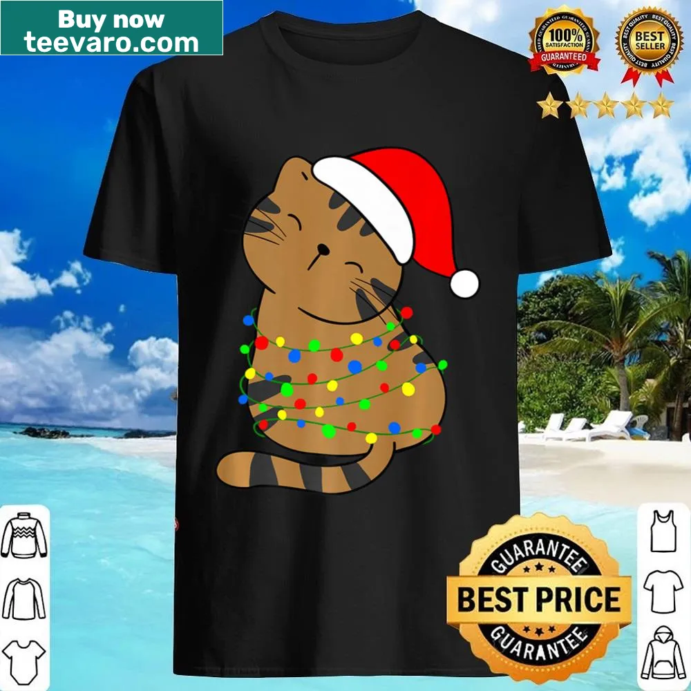 Shirt with a tabby cat in a Santa hat among Christmas lights