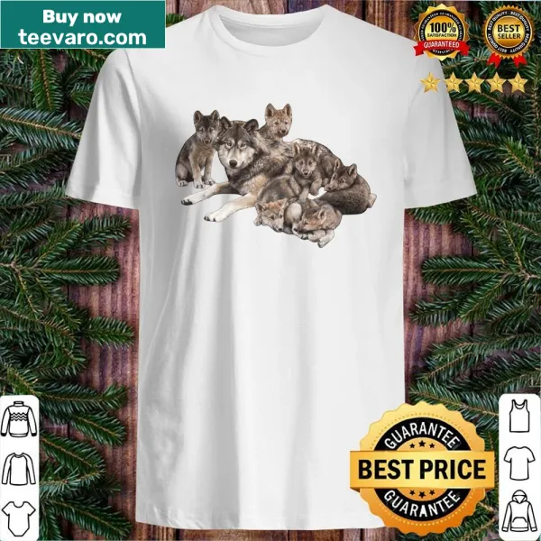 Illustration of a mother wolf with her five adorable puppies