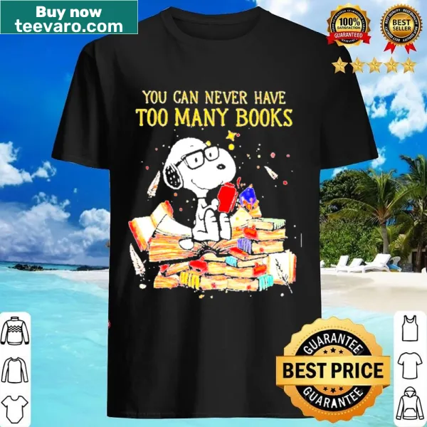 Shirt with a graphic celebrating the love of books