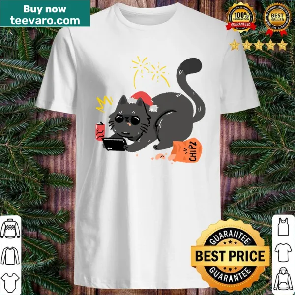 Festive shirt with cheerful cats perfect for cat lovers during Christmas.