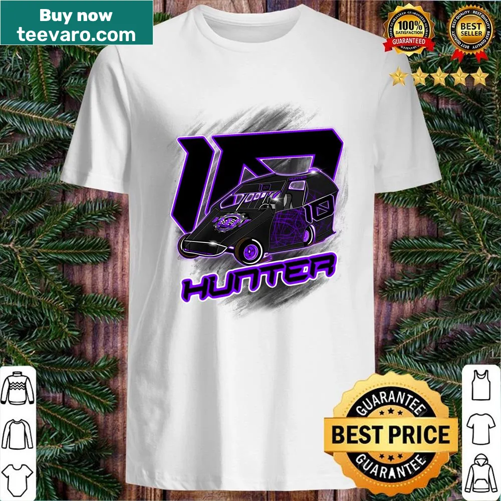 Badge-style shirt for hunters with a unique hunting graphic