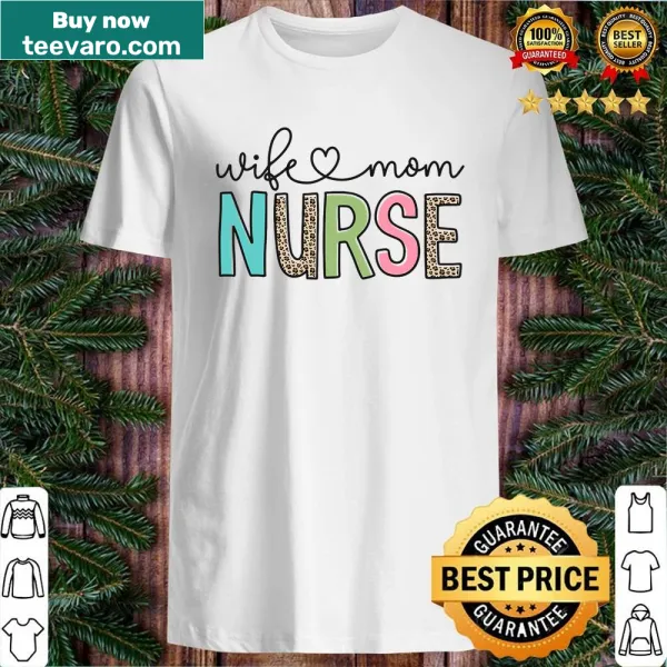 Retro shirt with 'Happy Mother's Day' text and leopard print for moms.