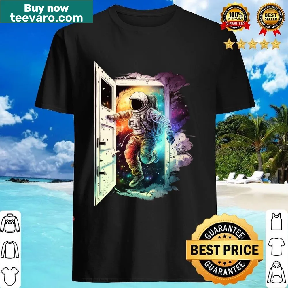 Astronaut graphic shirt showing an astronaut at a spaceship door.