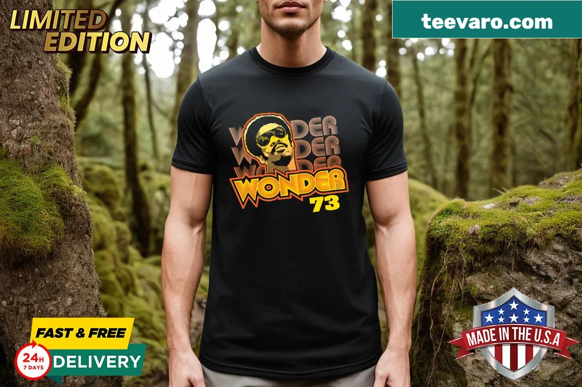 Illustration of Stevie Wonder on a stylish women’s T-shirt — on a men's t-shirt