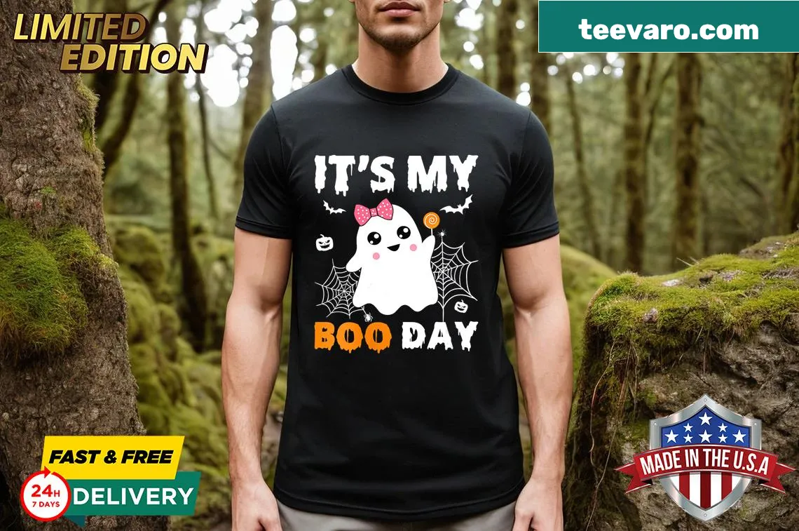 Cute V-neck t-shirt with a ghost and pink bow for Halloween birthday — on a men's t-shirt