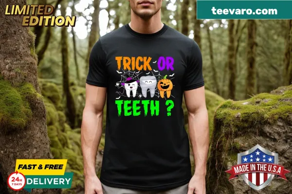 Kids Halloween V-neck t-shirt with 'Trick Or Teeth!' graphic