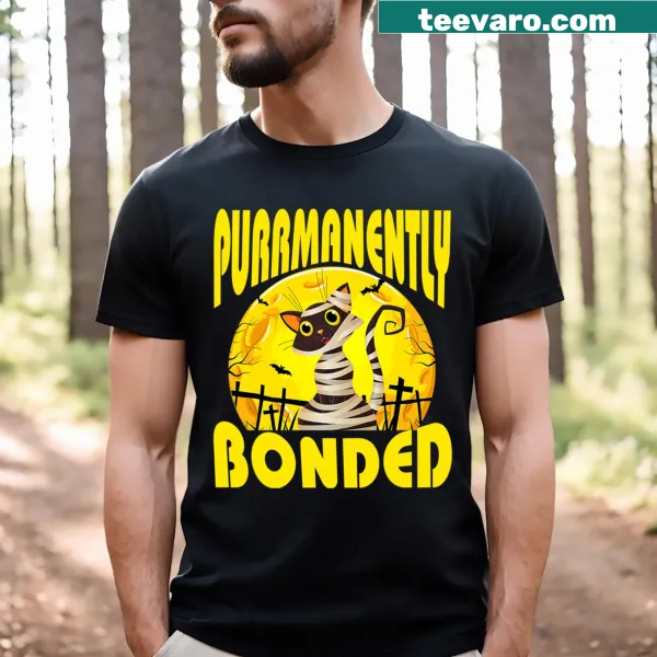 Couples Halloween t-shirt with cat mummy design