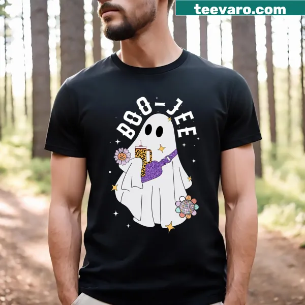 Stylish T-shirt featuring Bulma from anime merchandise