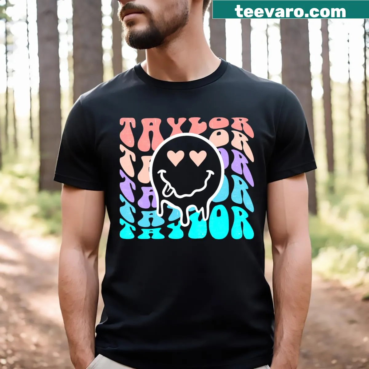 Retro happy face t-shirt with the name 'Taylor' for birthdays — on a men's t-shirt