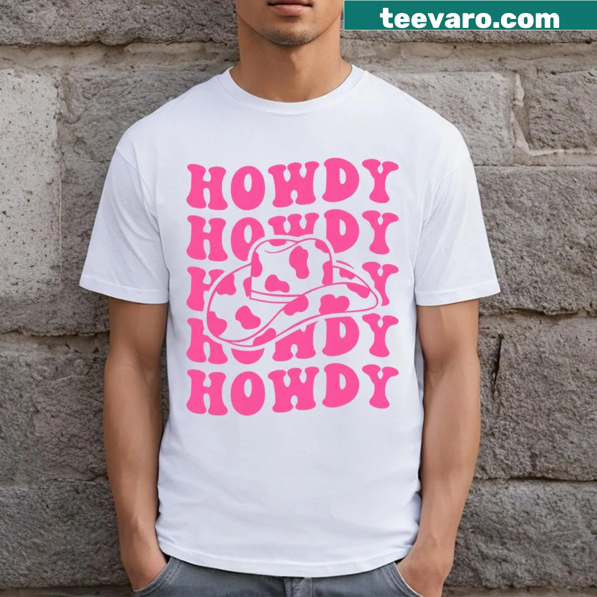 Cartoon cowboy hat t-shirt with the word 'Howdy' for western fans — on a men's t-shirt