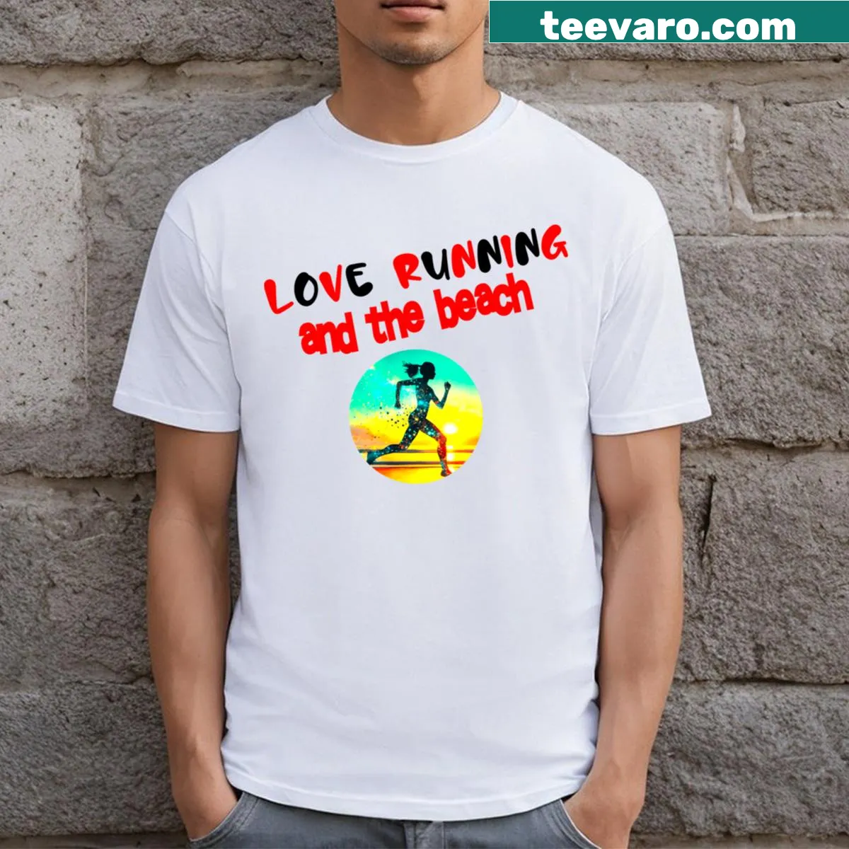 T-shirt expressing love for running and the beach, ideal for fitness lovers — on a men's t-shirt