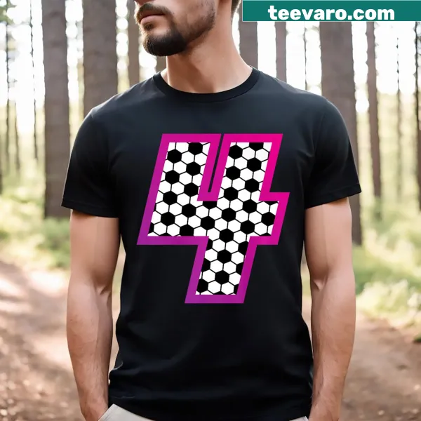 Illustration of a soccer jersey with number 4 on a T-shirt