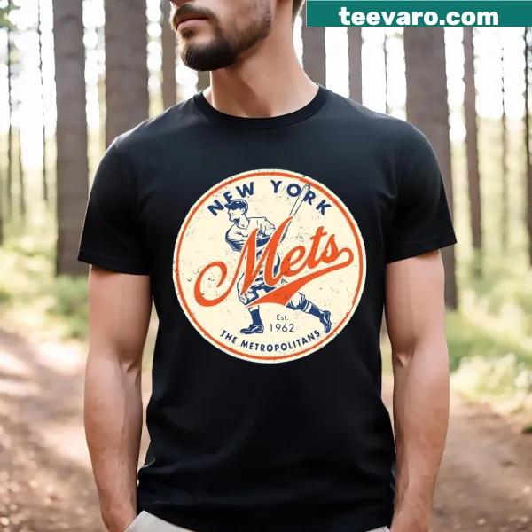 Vintage New York Mets t-shirt with classic logo design
