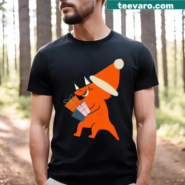 Cute T-shirt featuring a dinosaur with Christmas gifts