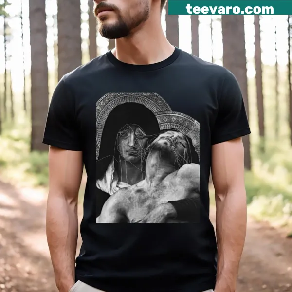 T-shirt featuring The Pieta by Leonardo Da Vinci