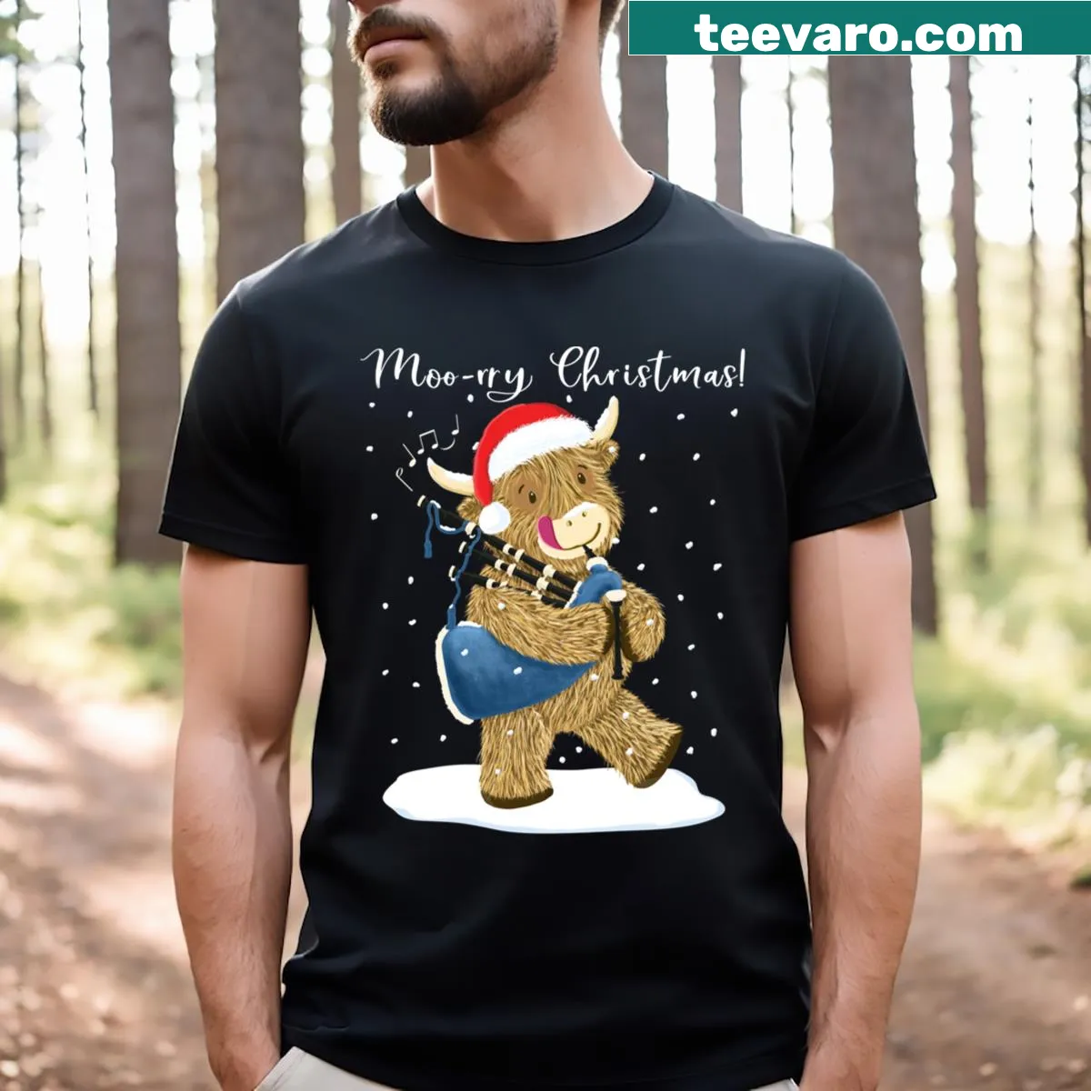 Scottish Highland cow playing bagpipes in a Christmas design — on a men's t-shirt
